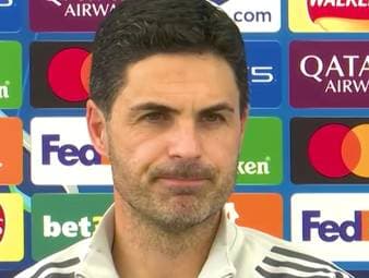 Mit dem Meistertitel im Gepäck gibt sich Arsenal-Trainer Mikel Arteta noch nicht zufrieden. Bei der anstehenden Parade in der kommenden Woche soll auch der Henkelpott aus der Königsklasse zur Schau gestellt werden.