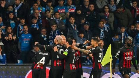 Remis gegen Neapel reicht Milan für den Halbfinaleinzug