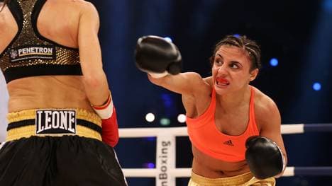 Felix Sturm v Darren Barker - IBF Middleweight World Championship