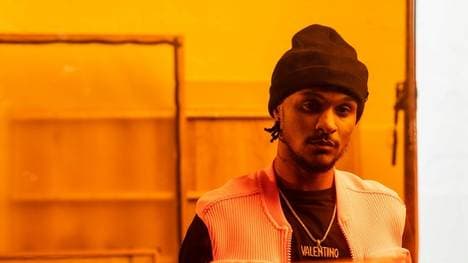 Valentino Lazaro versucht sich nebenbei als Musiker