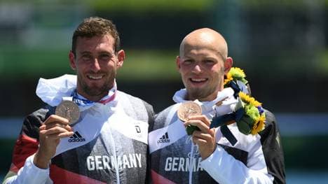 Brendel (l) gewann mit Partner Hecker Bronze in Tokio