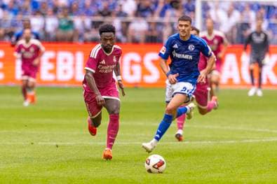 LIVE: Schalke läuft zur Pause Rückstand hinterher