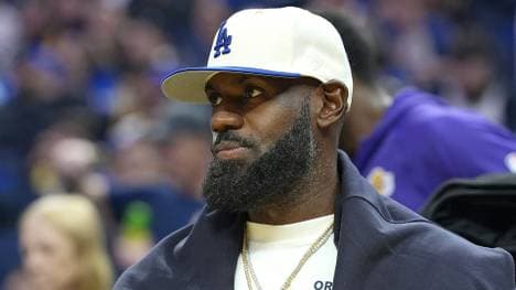 Nicht im Einsatz, nicht zufrieden: LeBron James