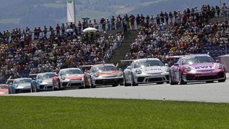 Julien Andlauer fÃ¼hrte das Carrera-Cup-Feld am Sonntag ins Ziel