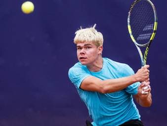 Dedura verliert Auftaktmatch