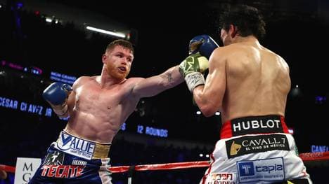 Canelo Alvarez v Julio Cesar Chavez Jr.