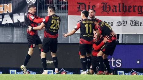 Wiesbaden jubelt gegen Aue