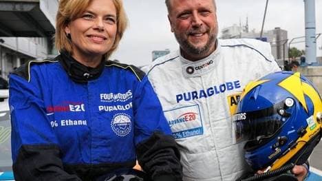 Smudo nahm Bundesministerin Julia KlÃ¶ckner mit auf den NÃ¼rburgring