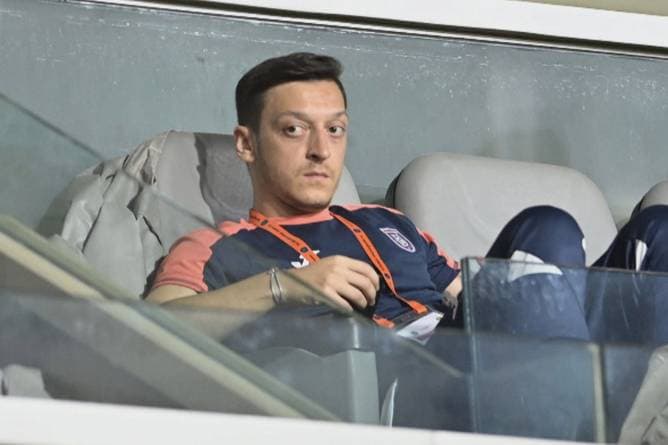 Özil-Debüt bei Istanbul Basaksehir endet bitter