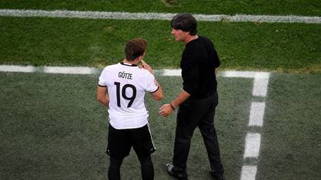Mario Götze (l.) und Joachim Löw 
