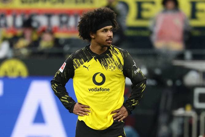 Adeyemi am Scheideweg