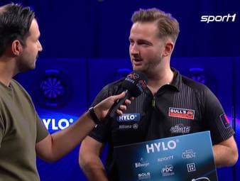 Arno Merk hat es geschafft! In einem packenden Super-League-Finale krönt er sich zum Champion und tütet sein Ticket für die Darts-WM im Ally Pally ein.