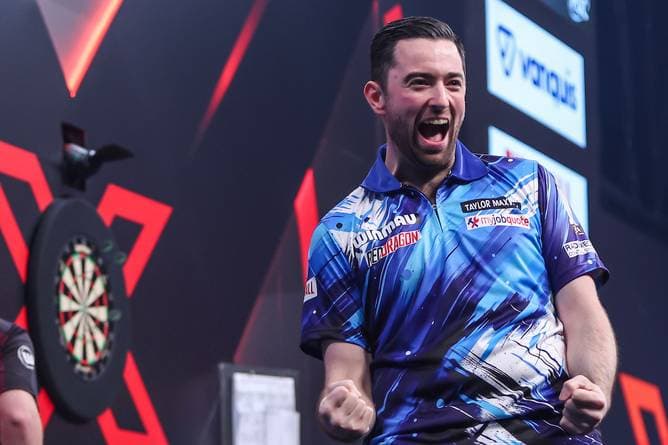 Humphries spielt das perfekte Leg