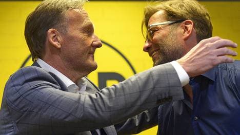 Hans-Joachim Watzke mit dem langjährigen BVB-Trainer Jürgen Klopp