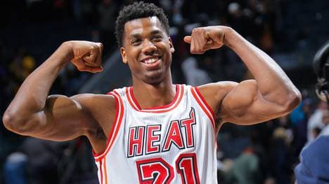 Hassan Whiteside zeigt seine Muskeln