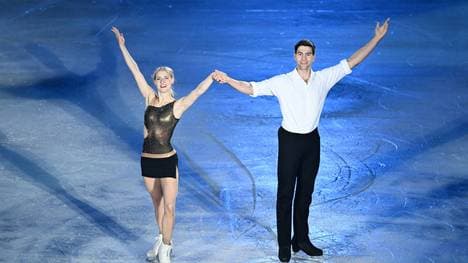 Minerva Fabienne Hase und Nikita Volodin triumphierten im November bei zwei Grand Prix in Folge
