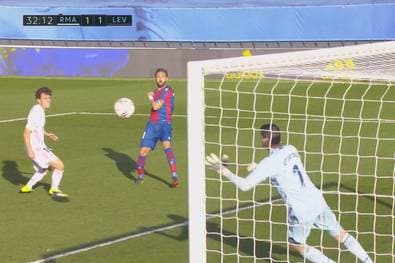 Trotz Kroos-Geniestreich: Real blamiert sich in Unterzahl