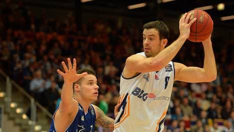 Eisbaeren Bremerhaven v Fraport Skyliners - BBL