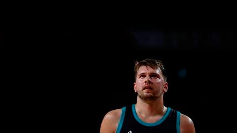Luka Doncic bleibt den Dallas Mavericks noch lang erhalten