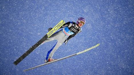 SKI-JUMPING-FOUR-HILLS