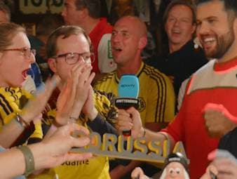 Borussia Dortmund schießt den Ehrentreffer gegen Manchester City und die Fans beim SPORT1-Fantalk stimmen ein Ständchen an. 