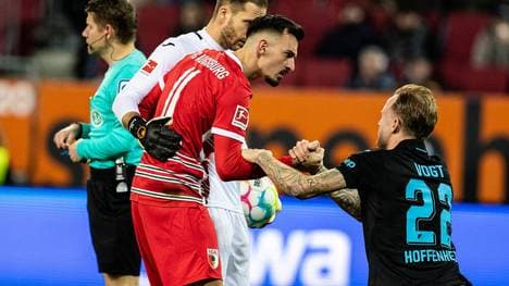 Kevin Vogt (r.) wurde ausgewechselt