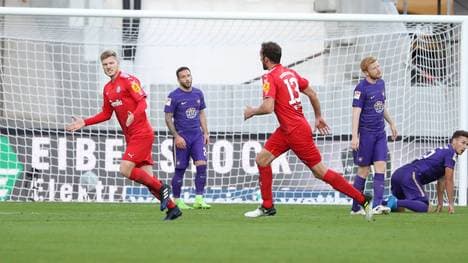 Marvin Ducksch (l.) traf doppelt für Holstein Kiel