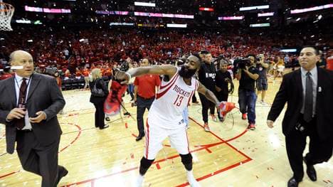 Los Angeles Clippers v Houston Rockets - Game Seven