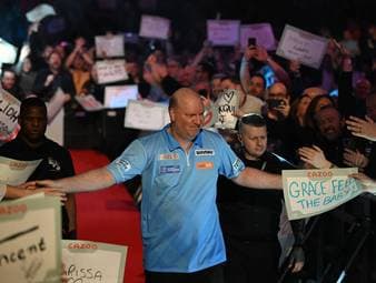 Unmittelbar vor der WM: Darts-Star verkündet Rücktritt