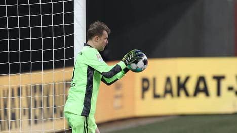 Manuel Neuer stellt in Augsburg einen Rekord von Oliver Kahn ein