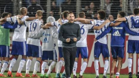 Domenico Tedesco steht mit Schalke auf Tabellenplatz vier