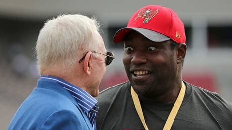 Dallas Cowboys v Tampa Bay Buccaneers