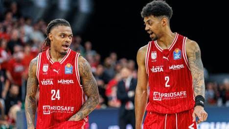Bambergs Cobe Williams (l.) und Ibi Watson