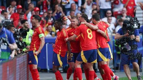 Spanien bezwang Deutschland in der Verlängerung