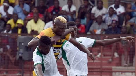 Aristide Bancé (m.) spielte unter anderem für den FSV Mainz 05