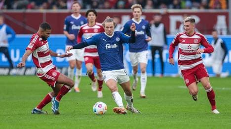 Fiete Arp (Mitte) ging in Düsseldorf leer aus