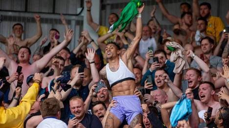 Leeds-Star Raphinha inmitten der grenzenlosen Freude