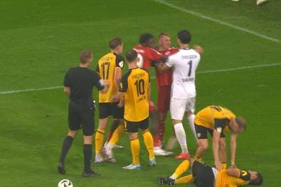 Dresden knallt Düsseldorf raus und es fliegen die Fetzen