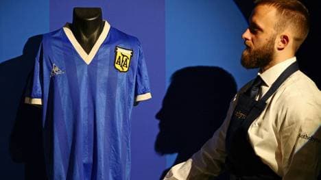 Maradonas Trikot wird derzeit in London versteigert