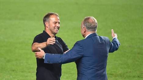 Hansi Flick und Karl-Heinz Rummenigge feierten 2020 das Triple