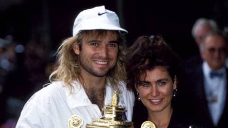 Andre Agassi feierte seinen Wimbledon-Sieg 1992 noch mit seiner damaligen Freundin Wendi Stewart