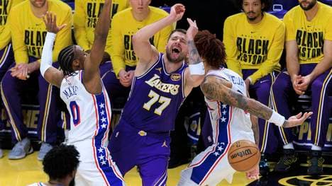 Luka Doncic im Duell mit den Sixers