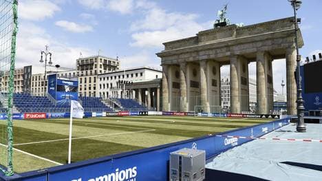 Das Brandenburger Tor ist Schauplatz des Champions Festivals