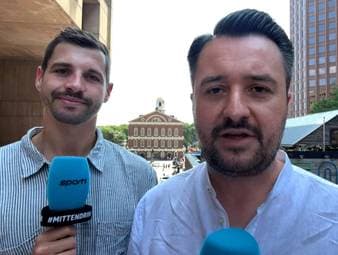 Die deutsche Mannschaft will gegen Paraguay ins Achtelfinale der WM 2026 einziehen. Die SPORT1-Reporter Manfred Sedlbauer und Stefan Kumberger geben in "WM aktuell" ihre Einschätzung zur Partie ab - und verraten, wo sie Joshua Kimmich aufstellen würden. 