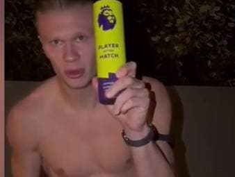 Erling Haaland zeigt auf Instagram, wie er mit der richtigen Motivation auch bei 8 °C in die Eistonne geht.