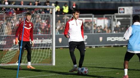 Jovan Milosevic (M.) geht nach Bremen