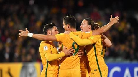 Tomi Juric feiert seinen Doppelpack für Australlien 