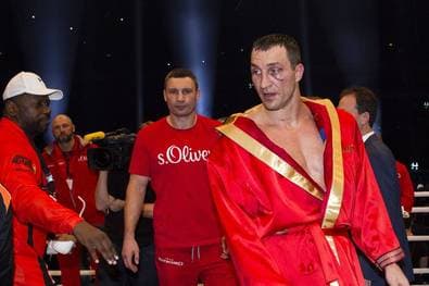 Der bizarre Kampf, der eine Box-Legende vom Thron stieß