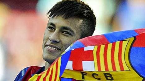 Gab es bei Neymars Wechsel vom FC Santos zum FC Barcelona Unregelmäßigkeiten?