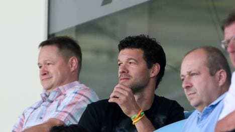 Michael Ballack lobt im neuen SPORT1 Podcast "Meine Bayern-Woche" die Qualitäten von Julian Nagelsmann